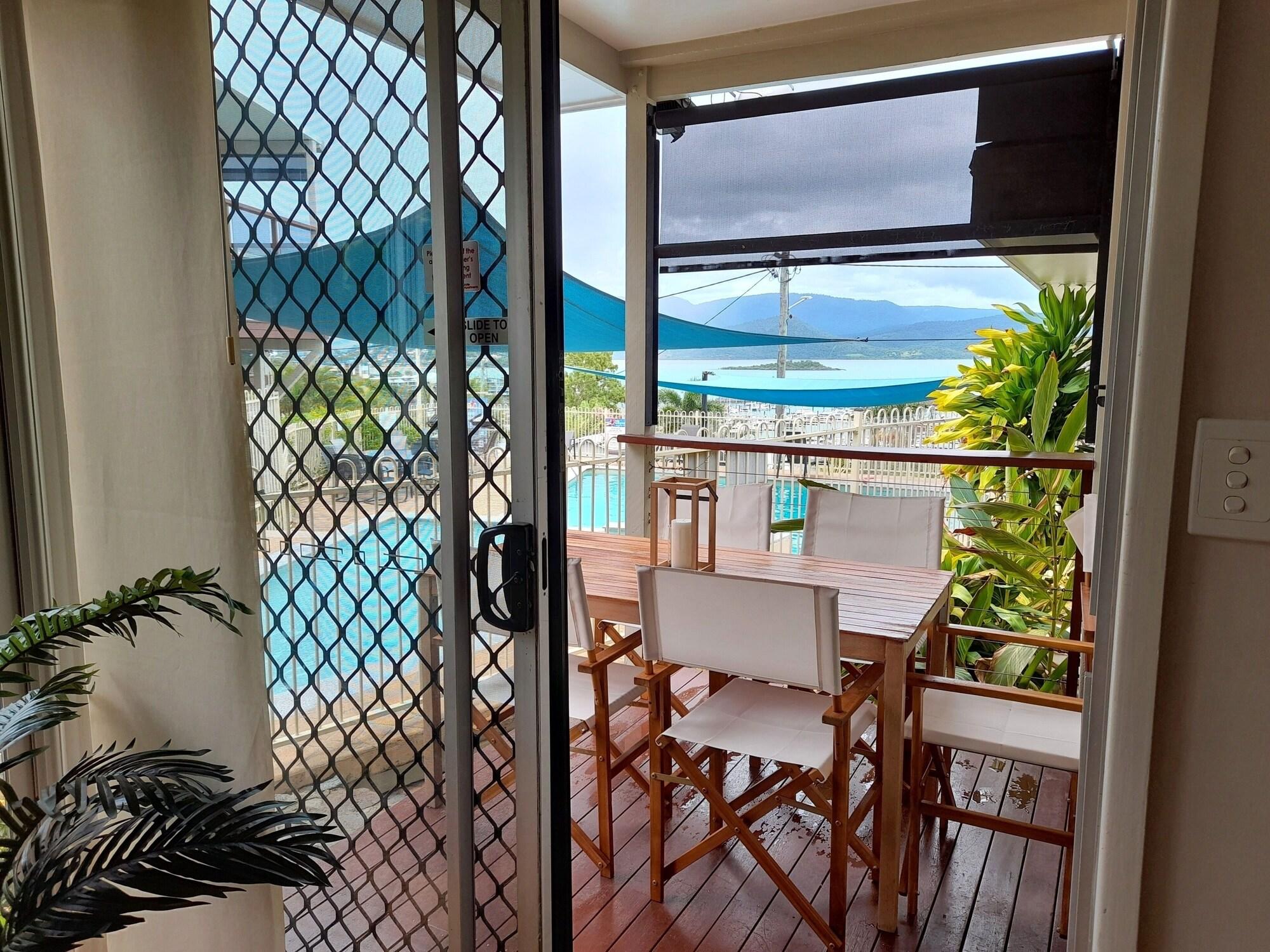 Airlie Apartments Airlie Beach Εξωτερικό φωτογραφία